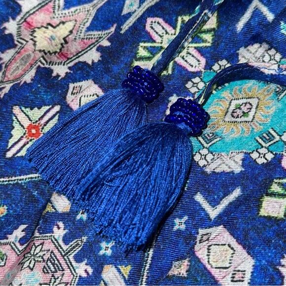 Ecru NWT Women’s S Cobalt Blue Weaver Kilim Silk Aztec Print Tassel Front Top - Picture 5 of 9